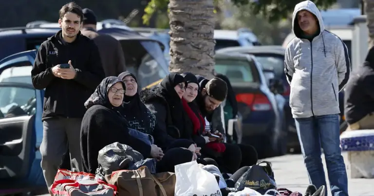 হাজারো সিরীয় লেবানন ছেড়ে দেশে ফিরছেন